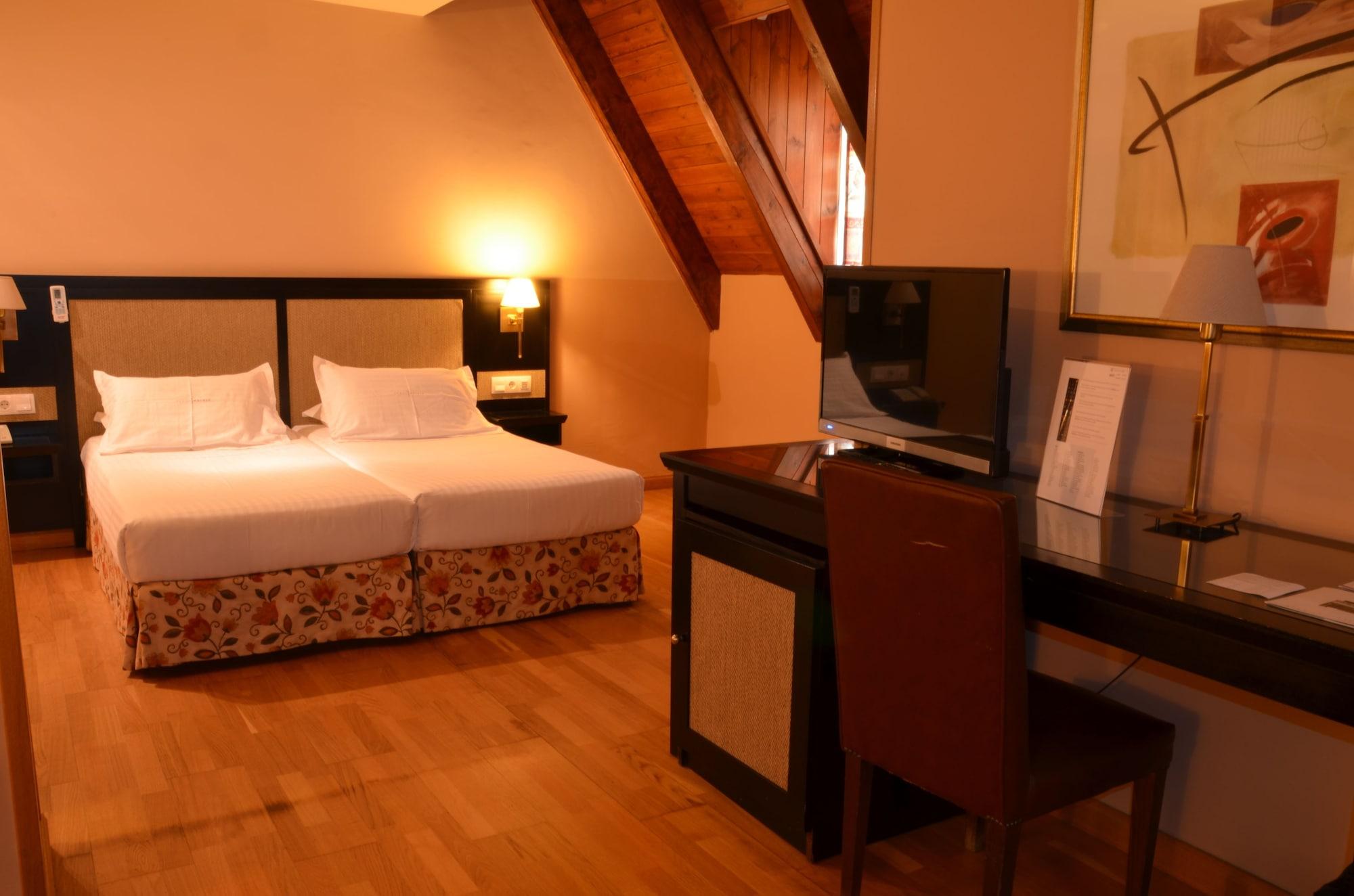 Hotel Spa Acevi Val D'Aran Веля Екстериор снимка