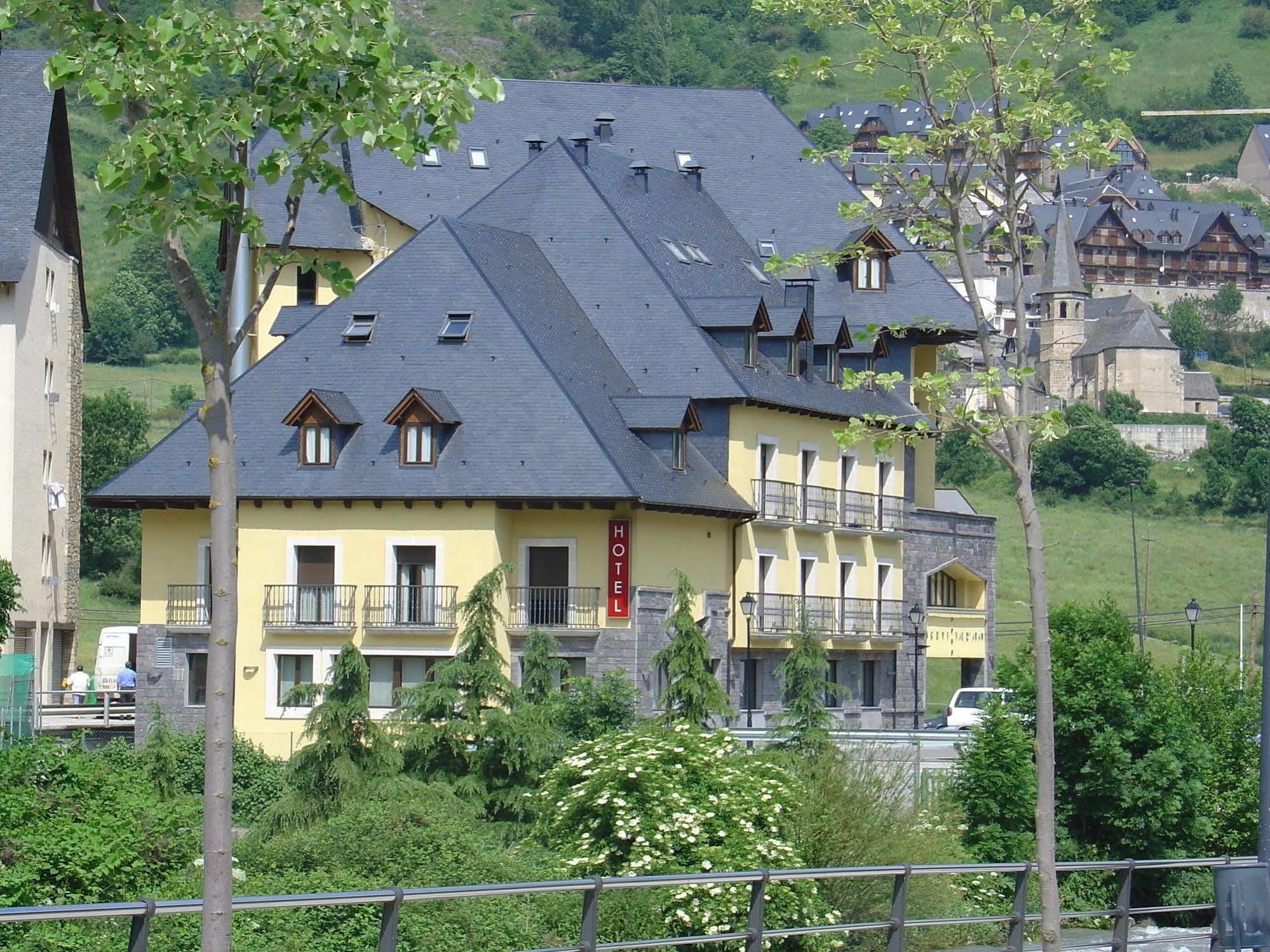 Hotel Spa Acevi Val D'Aran Веля Екстериор снимка